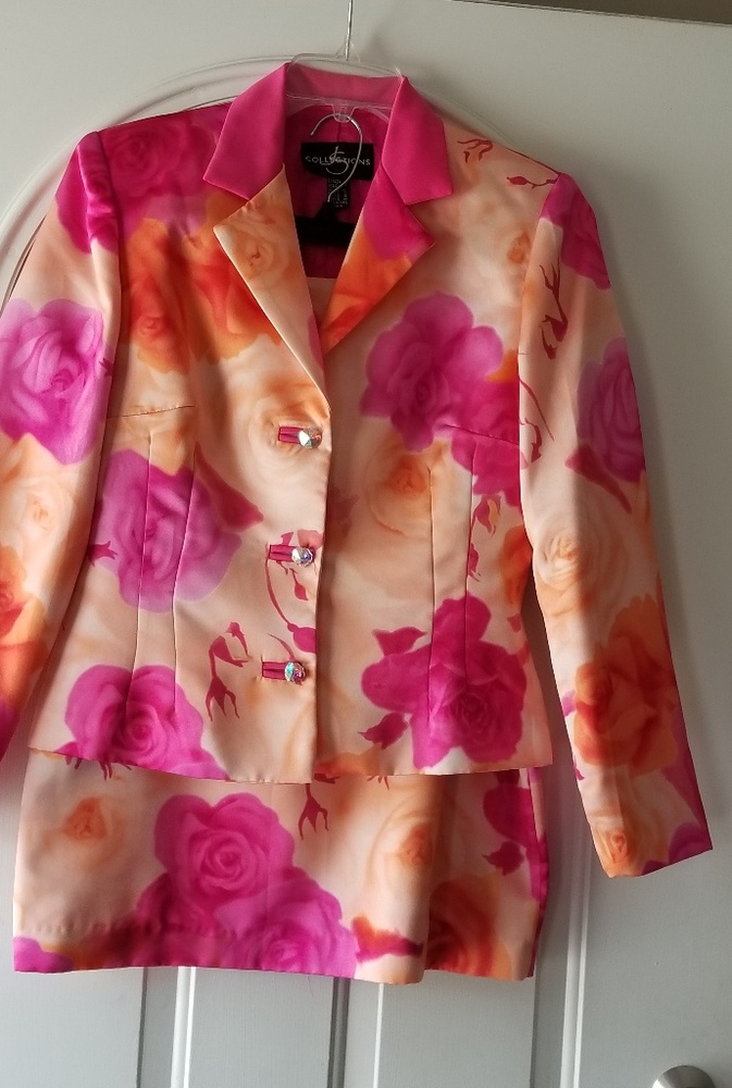 Ladies Suit
